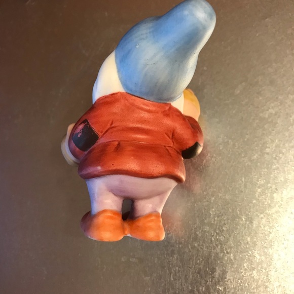 Seven Dwarf Bashful Figurine - Picture 3 of 4